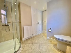 Shower Room/WC- click for photo gallery